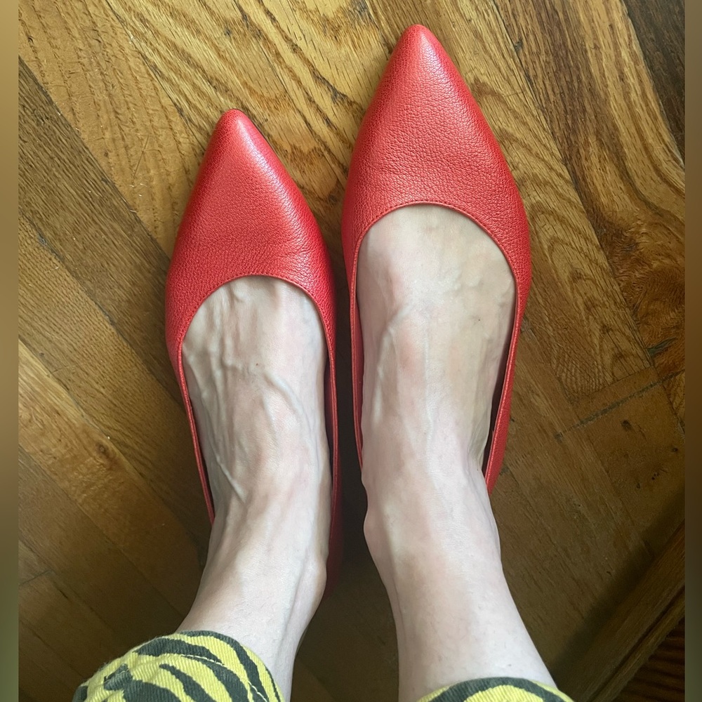 Pas Des Rouge Pointed Red Leather Slingback Flats. Sz 41. Excellent Condition!